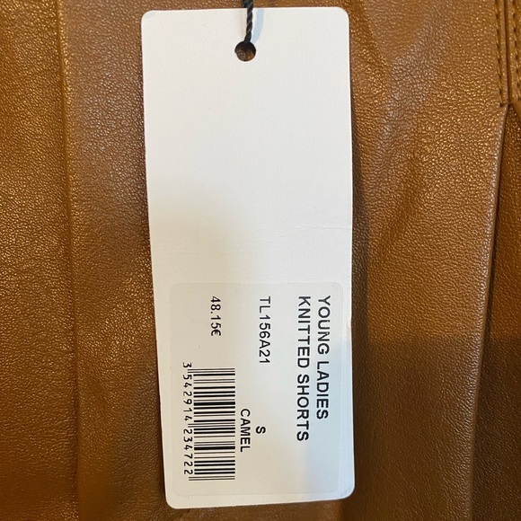 NWT Molly Bracken Faux Leather Shorts Size S - Picture 2 of 12